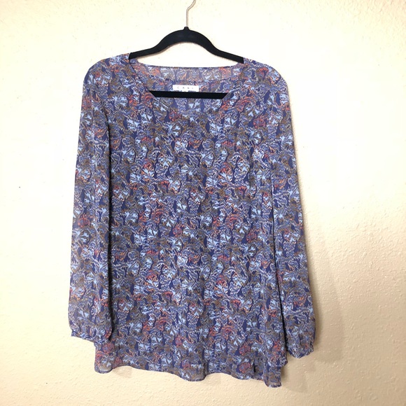 CAbi Long Sleeved Oversized Tunic Blouse - Picture 4 of 5